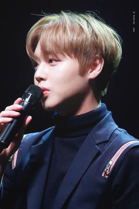 Wanna-One - Park Jihoon