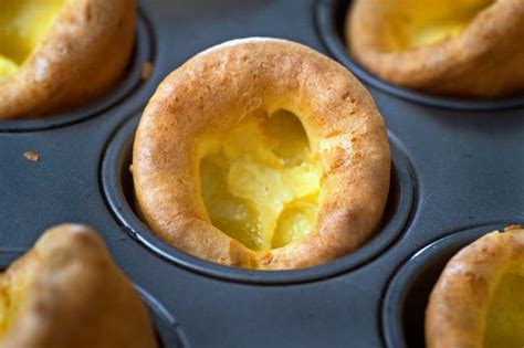 Crispy Jamie Oliver Yorkshire Pudding Recipe - TheFoodXP