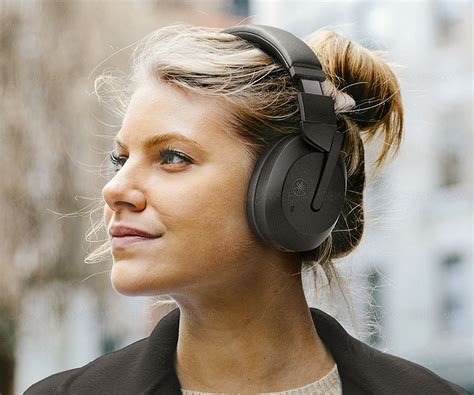 Yamaha YH-E700B, Bluetooth headphones with advanced active noise reduction