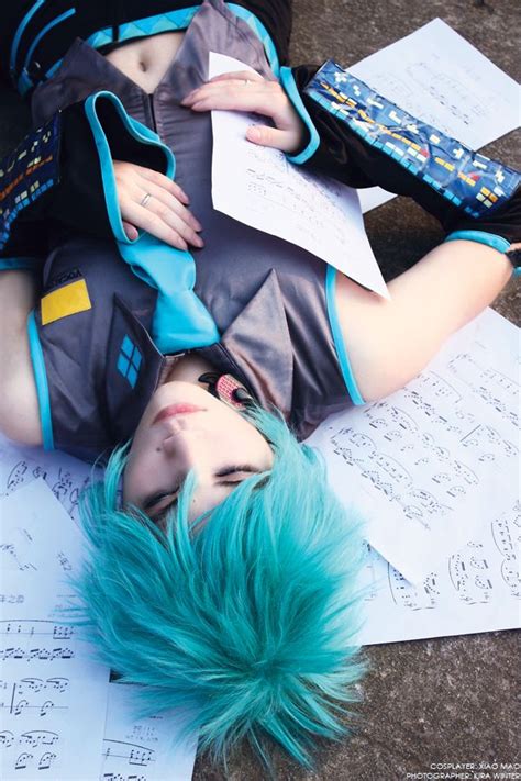 VOCALOID - Mikuo Hatsune by kirawinter on deviantART | Miku cosplay ...