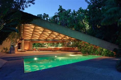 The 4 Most Unusual Homes in Beverly Hills - Rochelle Maize