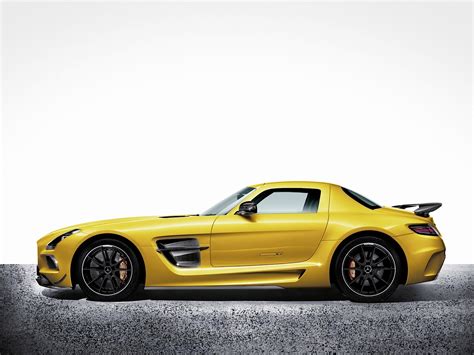 SLS AMG Black Series Track Tested by Cars Guide - autoevolution