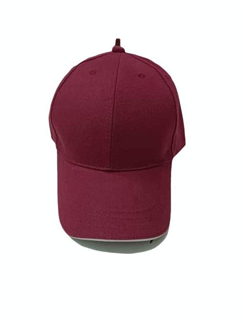 Cotton Fitted Red Golf Cap at best price in Bengaluru | ID: 2850178728130