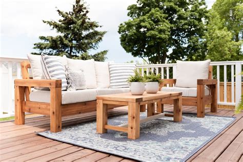 The Perfect Outdoor Sofa | Free Plans - Nick + Alicia