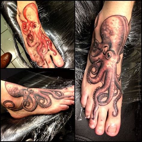 octopus on foot | Tattoos, Foot tattoo, Octopus tattoo