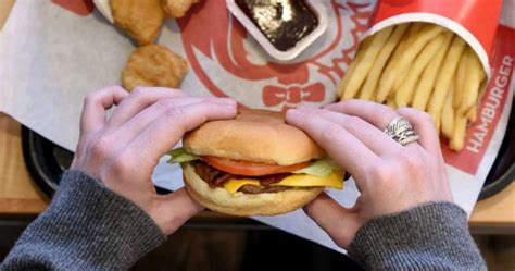 Buy 1 Get 1 Free Wendy's Burger Coupon + More Offers