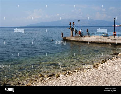 Albania. Saranda. Beach and bathers Stock Photo - Alamy