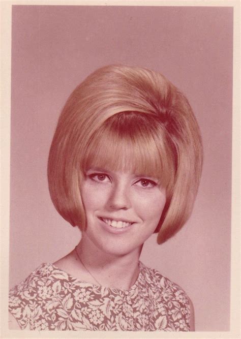 Everyday Life in the Past : Photo | Bouffant hair, 60s hair, Vintage ...