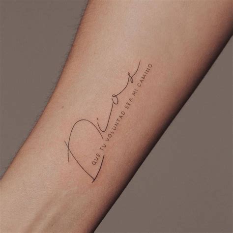 "DIOS - QUE TU VOLUNTAD SEA MI CAMINO" lettering tattoo en 2021 | Tatuajes delicados femeninos ...