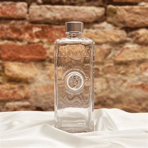 Glass bottle with White Murano glass Medallion - My Aqua Bottle