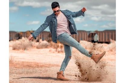 How To Wear Desert Boots: Fall Styles and Outfits for Men - The Manual