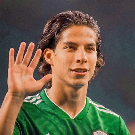 Diego Lainez icon | Soccer boyfriend, Soccer boys, Soccer players