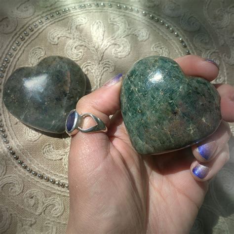 Green Diopside Guide: Properties and Meaning - Sage Goddess