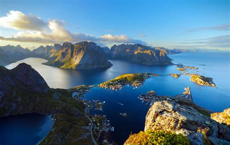 Reine, Norway - Things to Do in Reine | Switchback Travel