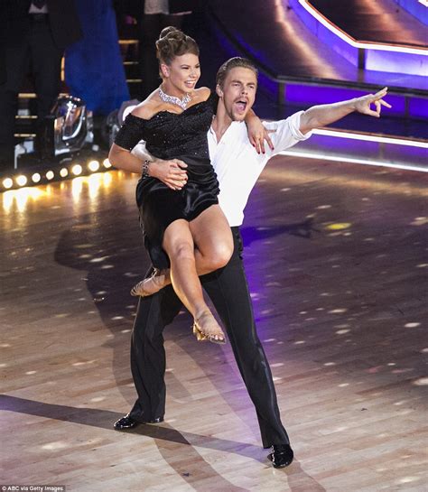 Bindi Irwin wins Dancing With The Stars' coveted Mirrorball Trophy ...