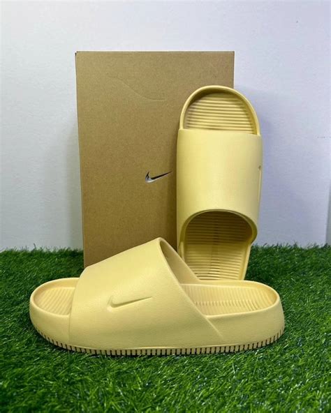 Nike Calm Slides 'Sesame', Men's Fashion, Footwear, Slippers & Slides ...