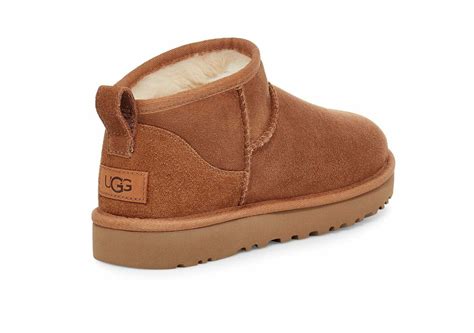 UGG Classic Ultra Mini Chestnut leather and sheep's wool boots - ShopShoes