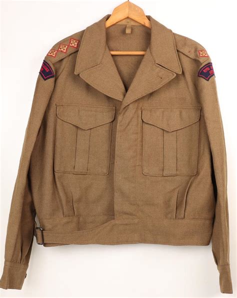 At Auction: UNIFORMS | AUSTRALIA | Army. Battle dress jackets (3) & 1 p
