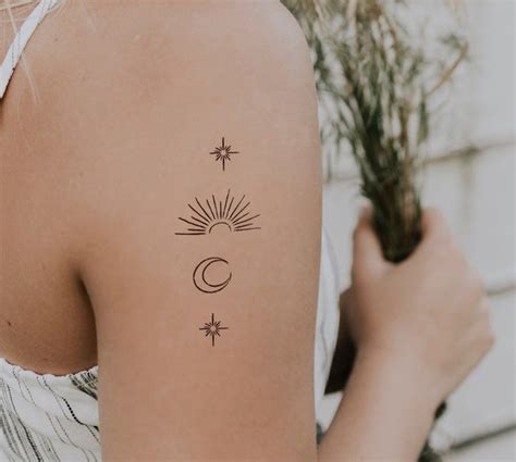 Tatuaje temporal de luna, sol y estrellas - Etsy España | Star tattoos, Sun tattoo, Tattoos