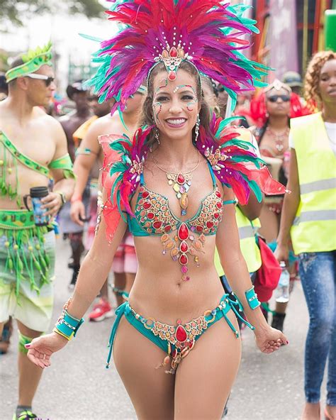 View source image | Carnival outfits, Carnival girl, Carnival rio outfit