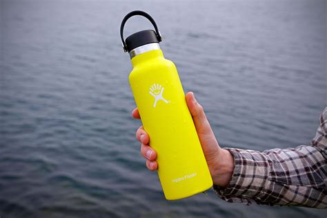 Best Water Bottles for Hiking of 2024 | Switchback Travel