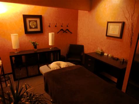 Relaxing Massage Treatment Rooms at Second Narrows Massage Therapy ...