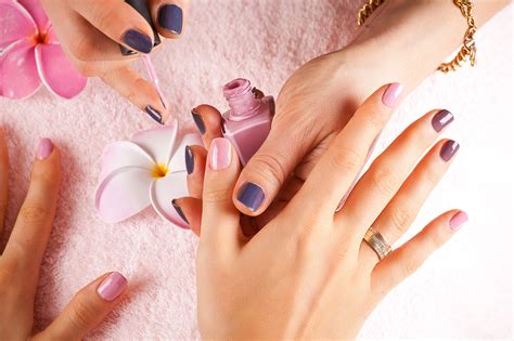 Spring Manicure Trends You Need to Wear Now - Newspaper Fashion News Demo