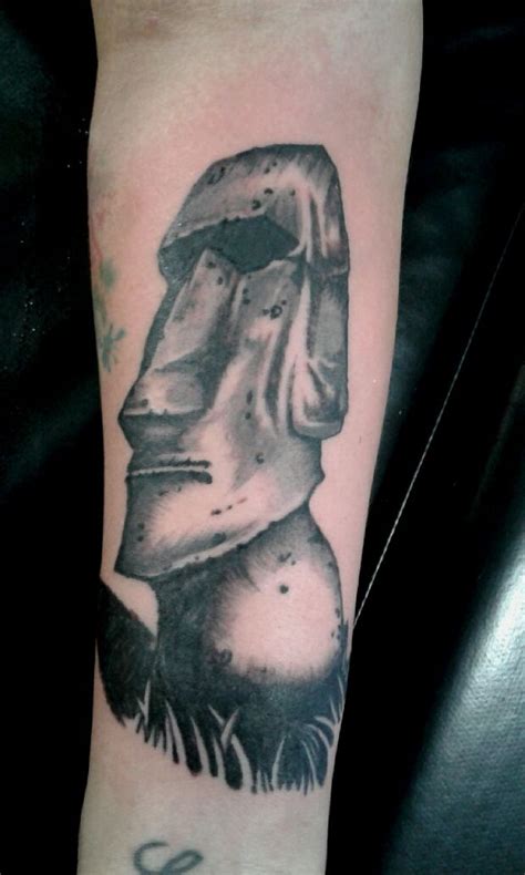 Moai Tattoo | Boas ideias para tatuagem, Ideias de tatuagens, Tatuagem