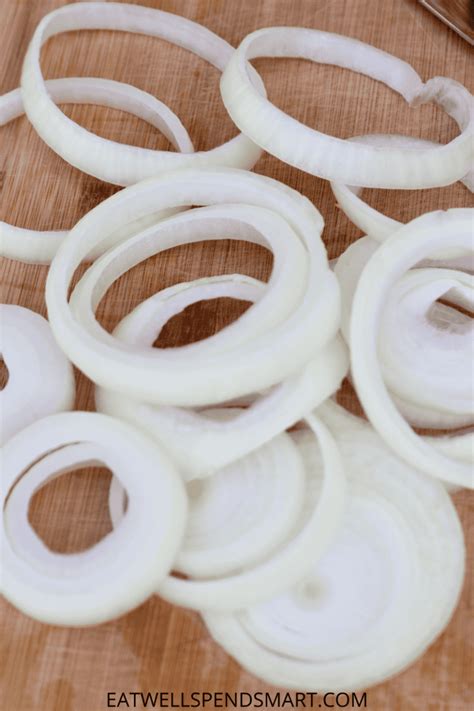 How to cut onion rings - Eat Well Spend Smart