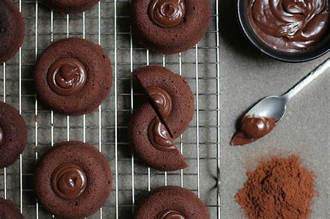 Round Chocolate Financiers - Paris chez Sharon