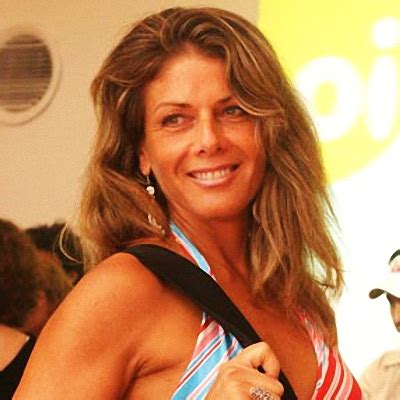 DORA BRIA (49 anos) Atleta * RJ (19/07/1958) + São Gonçalo do Abaeté, MG (22/01/2008) - CANCER
