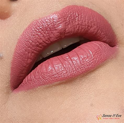 MAC Twig Lipstick (Satin) : Review & Swatches