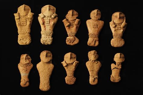 Searching for Clues to Mystery of Ancient Americans | Indian pottery, Ancient, Ancient artifacts