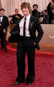 Teyana Taylor, Connor Storrie & more best dressed stars at the Globes