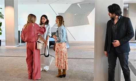 Riana grande nude aww I saw her online decided to check her