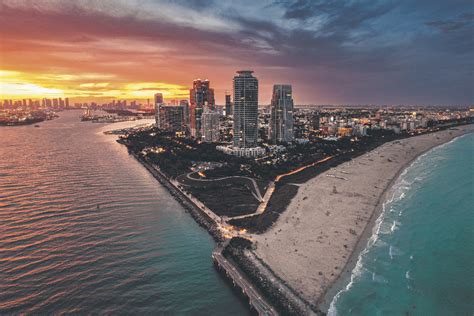 Ariel kystya porn cici is an older Asian, curvy with a