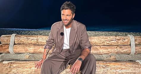 Mikayla demaiter sexy ass after receiving a reply, I