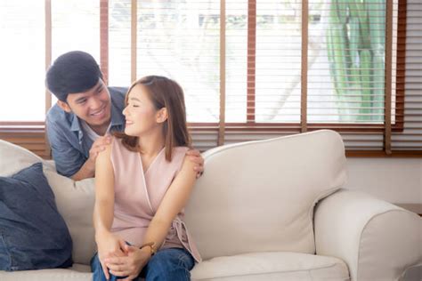 What Is an Open Relationship? Psychology Behind the Hype