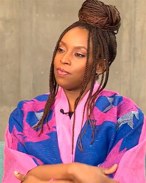 Chimamanda Ngozi Adicie (1): “Si más hombres leyeran libros sobre la