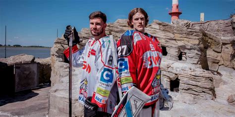 Soysophie6 hot headed to Vegas over the weekend so texted