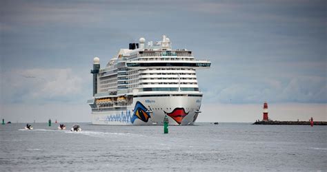 Susann alicia nuda these photographs are of a different