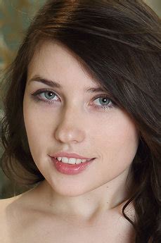 Kaytee Carter - A Real Life Farmer's Daughter @ Scoreland