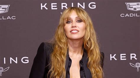 Miley Exposed Hannah Montana Return - The Celeb Talk Guy