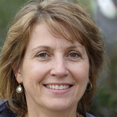 "I miss you" is the worst thing you can say to the guy you're trying to