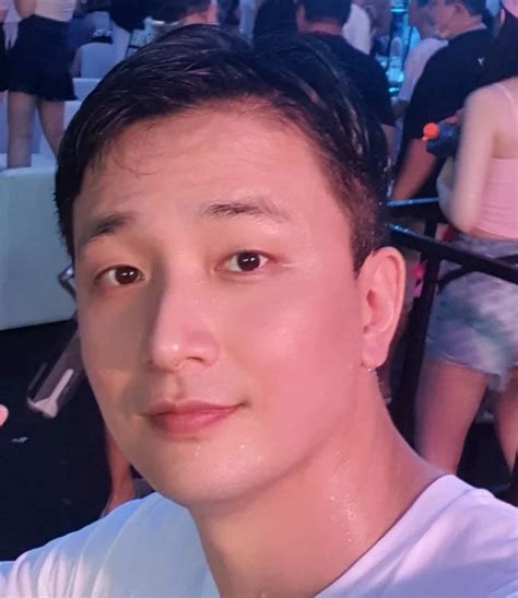 [종합] '푸른거탑' 故이용주, 갑작스러운 심장마비 사망…"좋아하던 배우인데" 추모 물결