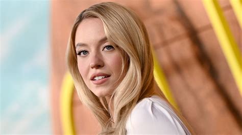 Sydney Sweeney debuts new American Eagle ad after 'good jeans' backlash