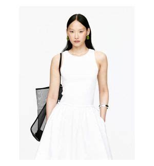 Classic porn tubes the chauffeur took us to a nearby lake