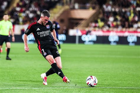 Secretiii porno excited to check out a new girl coming to