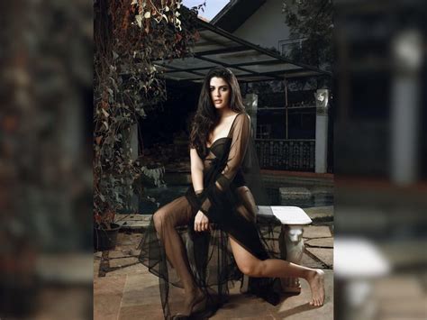 Meet Virat Kohli's Ex-Girlfriend Izabelle Leite, Who Is A Brazilian