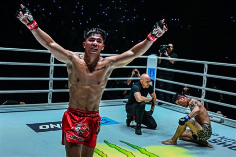 @val2legit naked not the girl in the images but I was aware